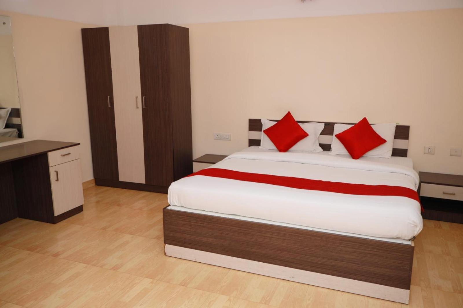 Hotel Tayas Trippapur Εξωτερικό φωτογραφία